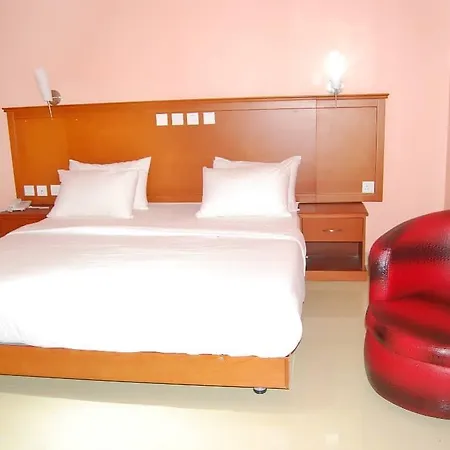 Gold Crown Hotel Owerri