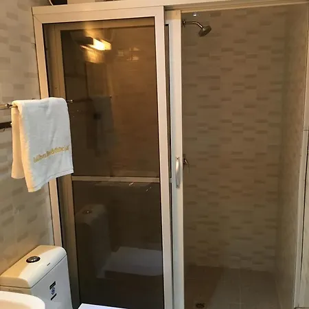 Gold Crown Hotel